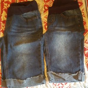 Maternity shorts